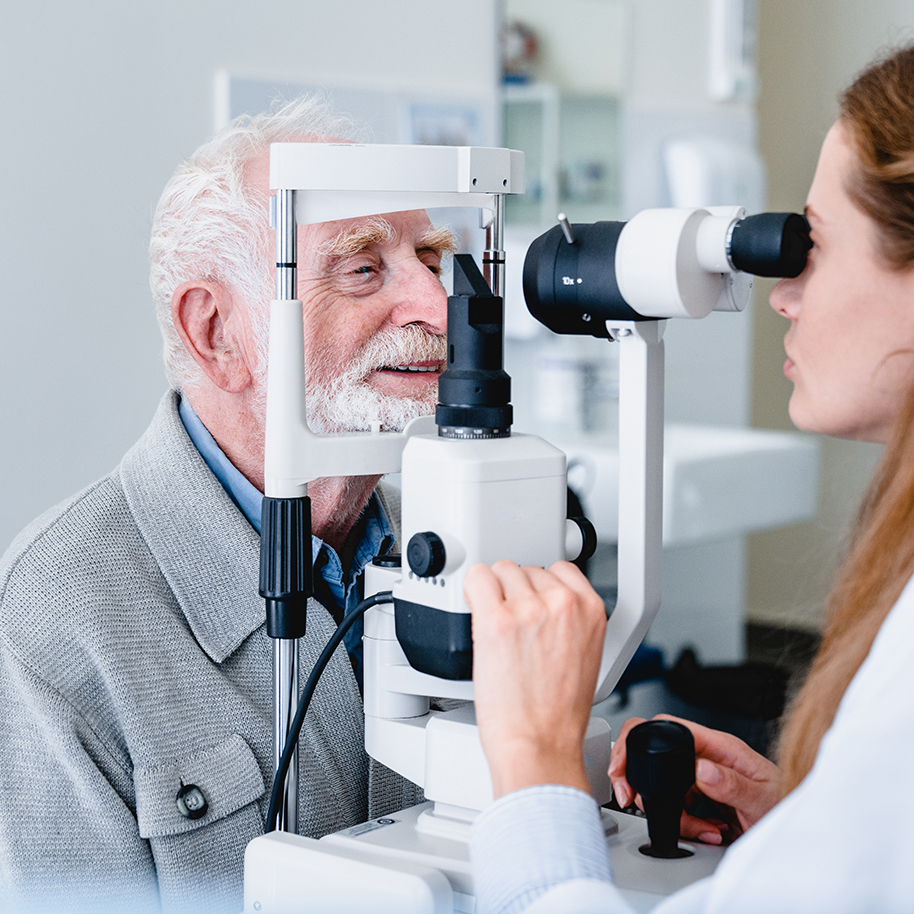 senior-eye-exam senior man getting an eye examination